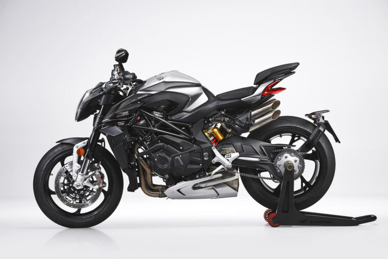 MV-Agusta-Brutale-1000-RS-2022-estudio (9)