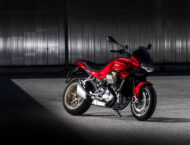 Moto Guzzi V100 Mandello 2022 (4)