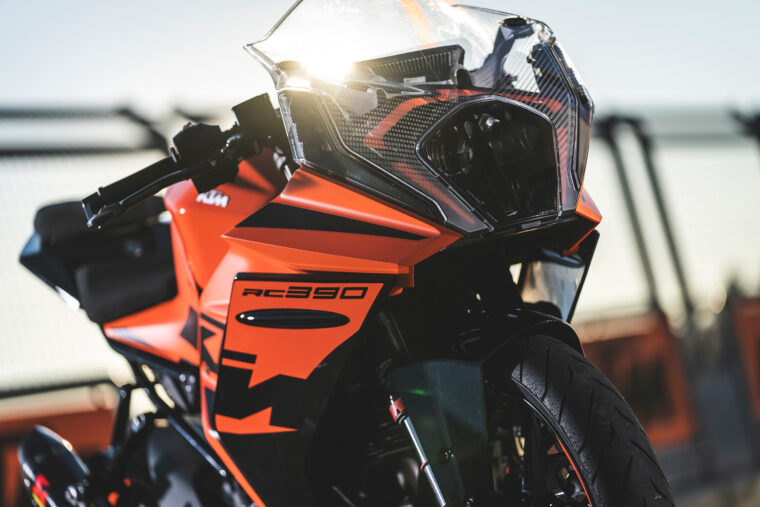 Prueba KTM RC 390 2022 Detalles - 101