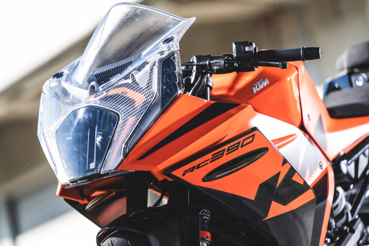 Prueba KTM RC 390 2022 Detalles - 46
