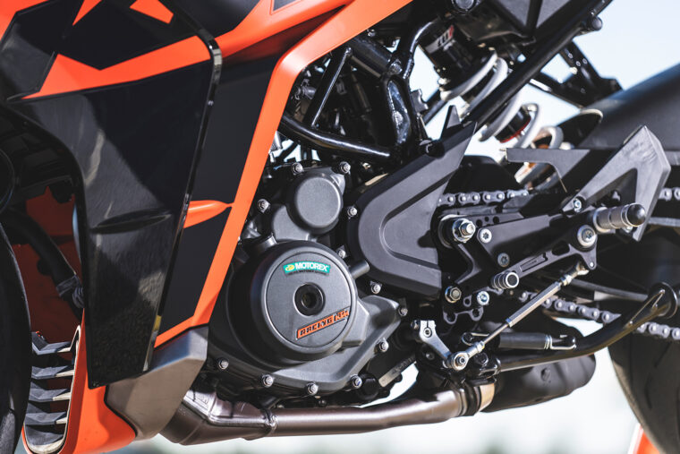 Prueba KTM RC 390 2022 Detalles - 50
