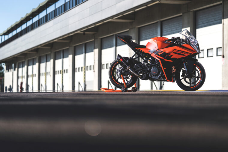 Prueba KTM RC 390 2022 Detalles - 6