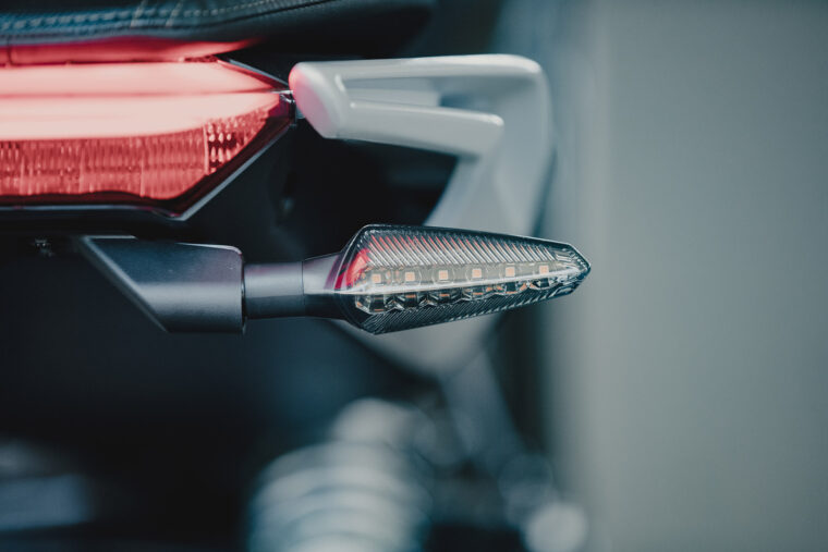 Zero-SR-F-2021-Quickstrike-Package (5)