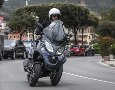 piaggio patente peugeot 2