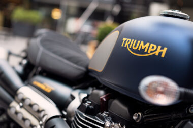 Triumph Street Scrambler Gold Line 2022 detalles 3
