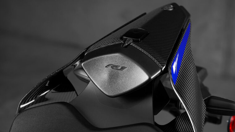 Yamaha-R1M-2022 (10)