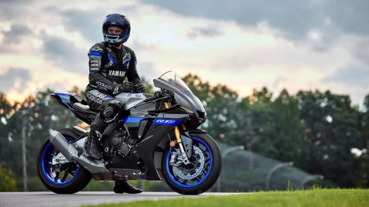 Yamaha R1M 2022 (25)