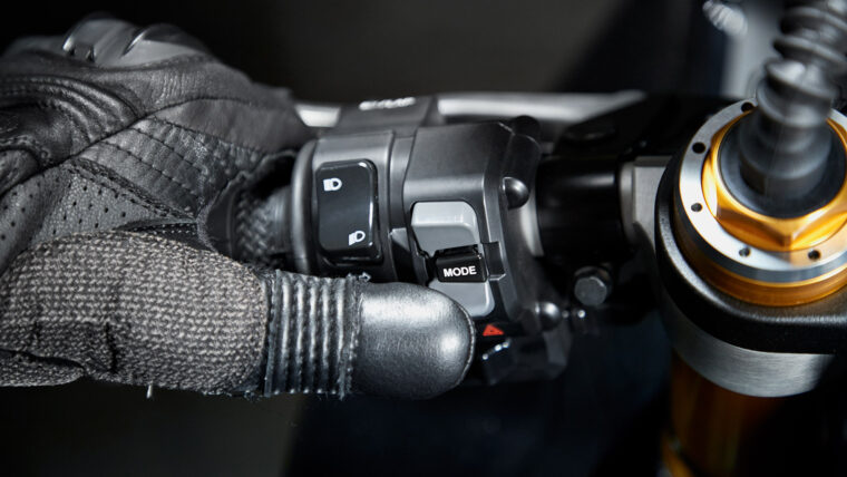 Yamaha-R1M-2024- - 18