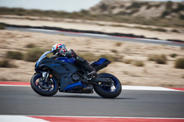 Yamaha R7 2022 prueba 13
