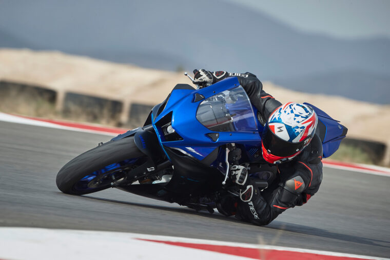 Yamaha-R7-2022-prueba-28