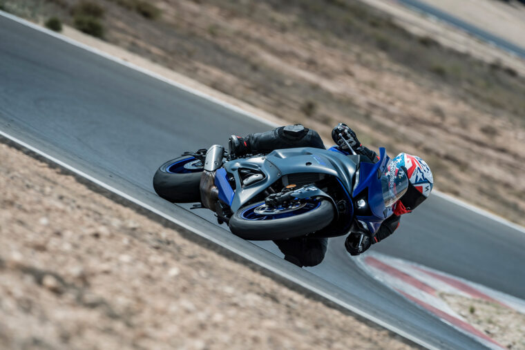 Yamaha-R7-2022-prueba-41