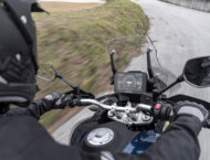 CFMoto 800 MT 2022 acción 28