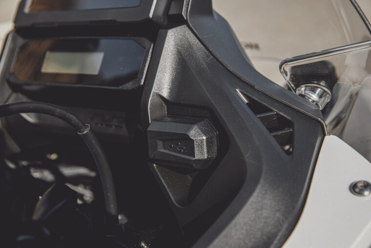 Honda NT1100 2022 Estaticas-3021