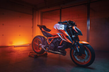 KTM 1290 Super Duke R EVO 2022 74