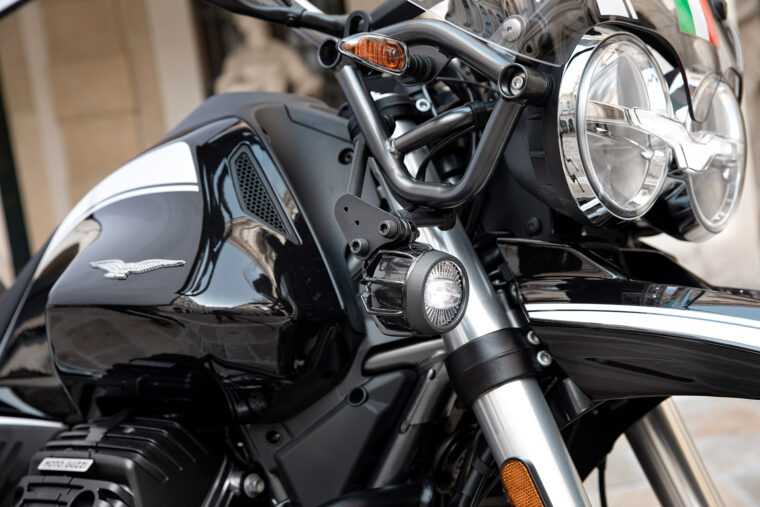 Moto-Guzzi-V85-TT-Guardia-d-Onore-2022- - 24