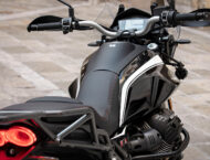 Moto Guzzi V85 TT Guardia d Onore 2022 31