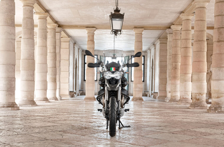 Moto-Guzzi-V85-TT-Guardia-d-Onore-2022- - 39