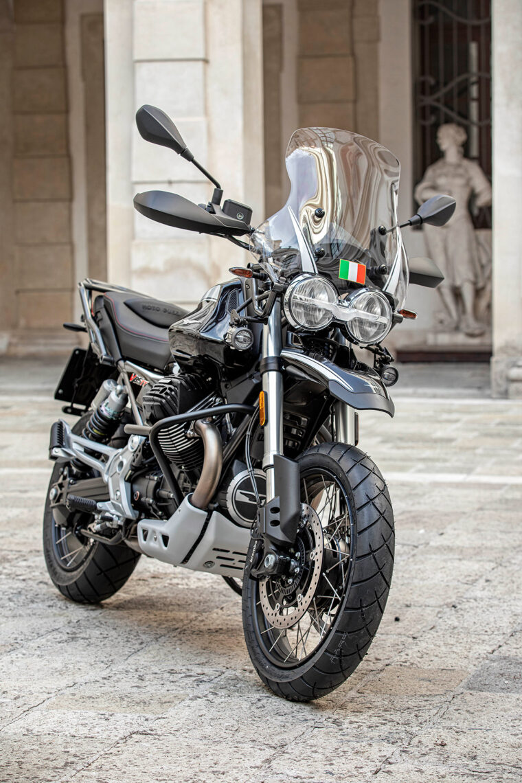 Moto-Guzzi-V85-TT-Guardia-d-Onore-2022- - 43