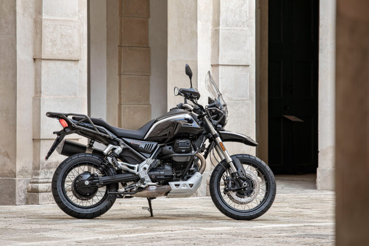 Moto-Guzzi-V85-TT-Guardia-d-Onore-2022- - 44