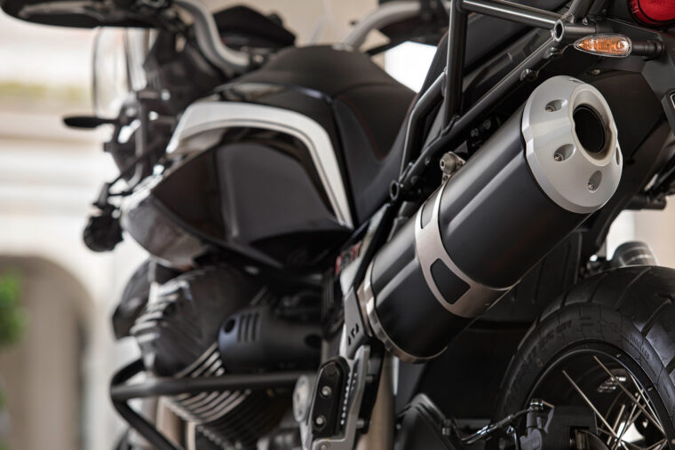 Moto-Guzzi-V85-TT-Guardia-d-Onore-2022- - 8