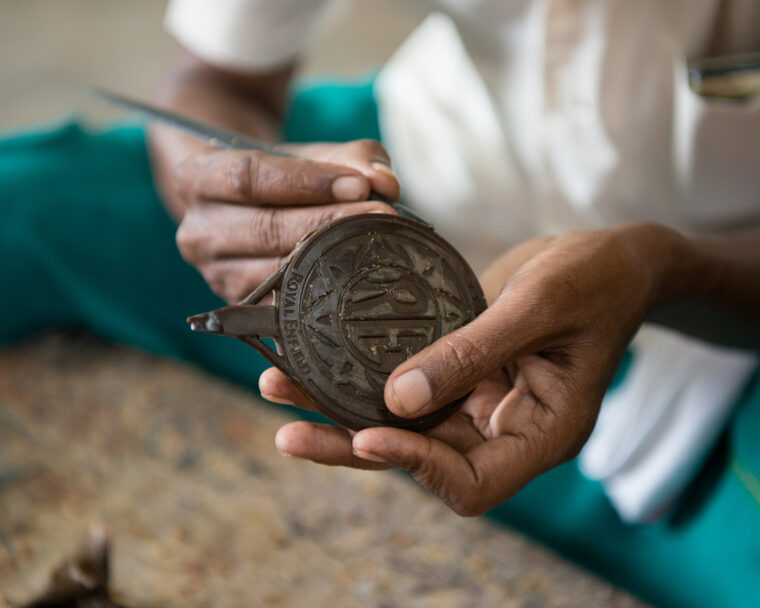 Royal-Enfield-120-aniversario (8)