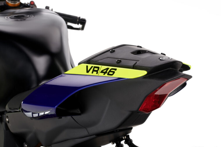 yamaha-special-r1-gytr-vr46-tribute-valentino-rossi (12)