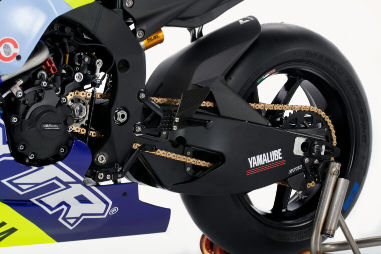 yamaha-special-r1-gytr-vr46-tribute-valentino-rossi (4)
