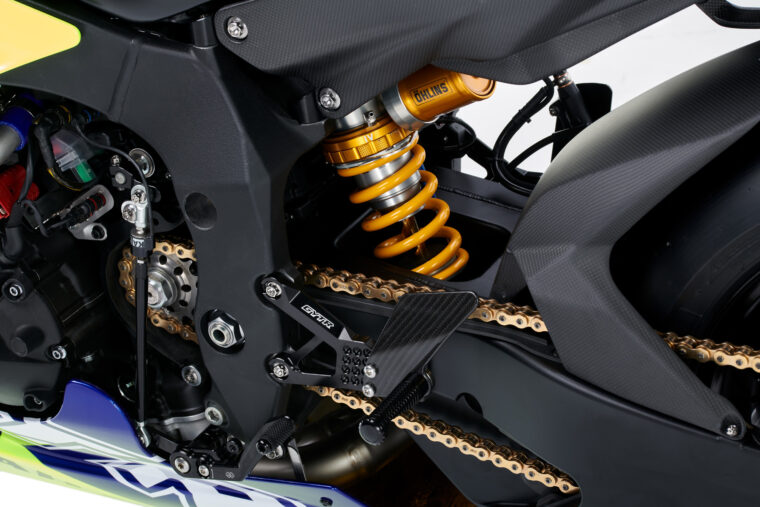 yamaha-special-r1-gytr-vr46-tribute-valentino-rossi (5)