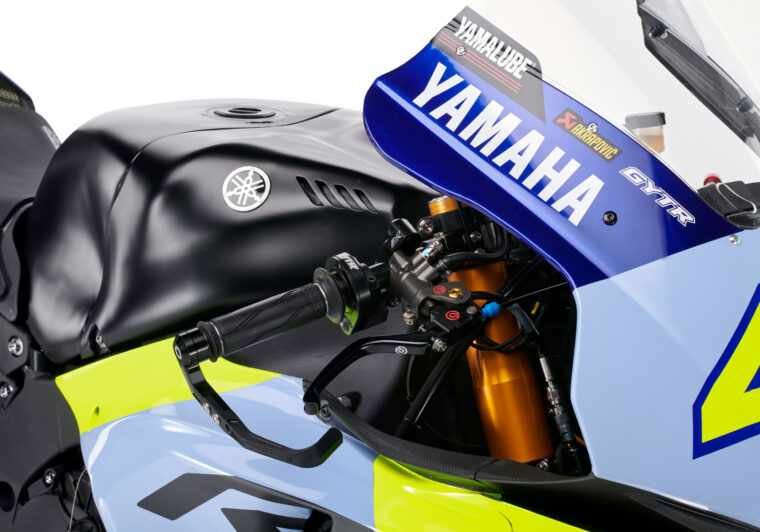 yamaha-special-r1-gytr-vr46-tribute-valentino-rossi (8)