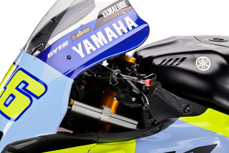 yamaha-special-r1-gytr-vr46-tribute-valentino-rossi (9)