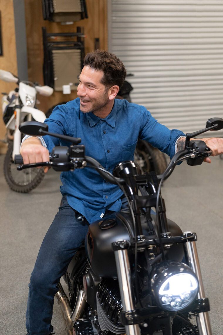 Indian-Chief-Jon-Bernthal-41
