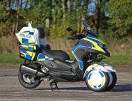 WMC300FR: Scooter híbrido, de tres ruedas y con aerodinámica de récord 6 WMC300FR 16