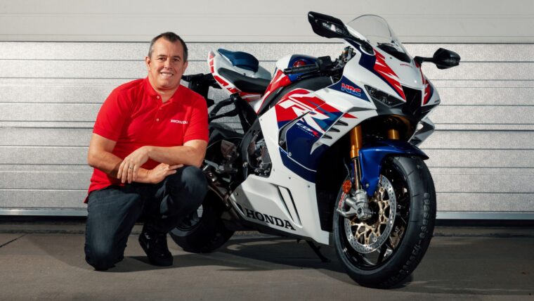 john-mcguinness-Isla-de-Man-TT-iomtt-nw200-2022-honda-cbr1000rr-r-30-aniversario