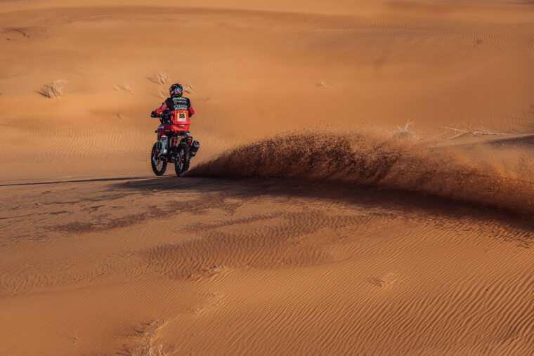 Joan-Barreda-victoria-etapa-4-Dakar-2022