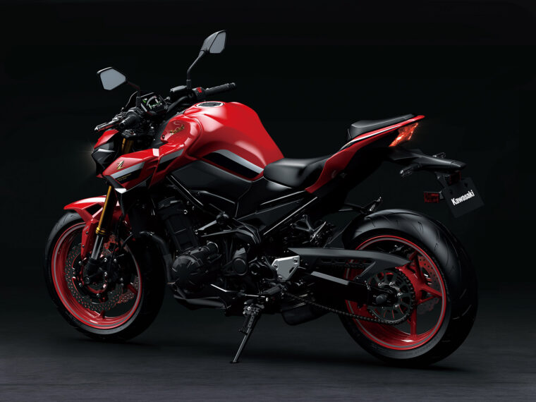 Kawasaki-Z900-50-Aniversario- - 6