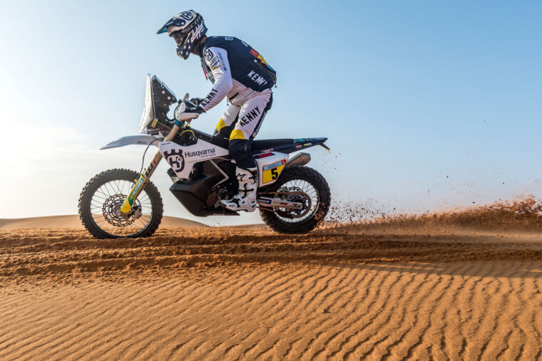 skyler-howes-husqvarna-dakar-2022-etapa-2 (3)