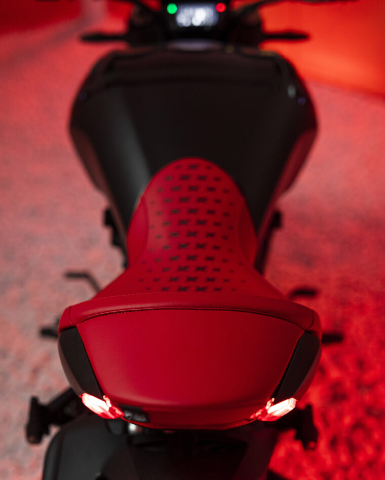 Ducati-XDiavel-Nera-2022- - 139