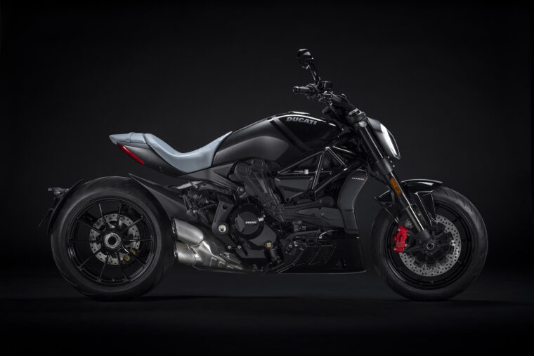 Ducati-XDiavel-Nera-2022- - 44