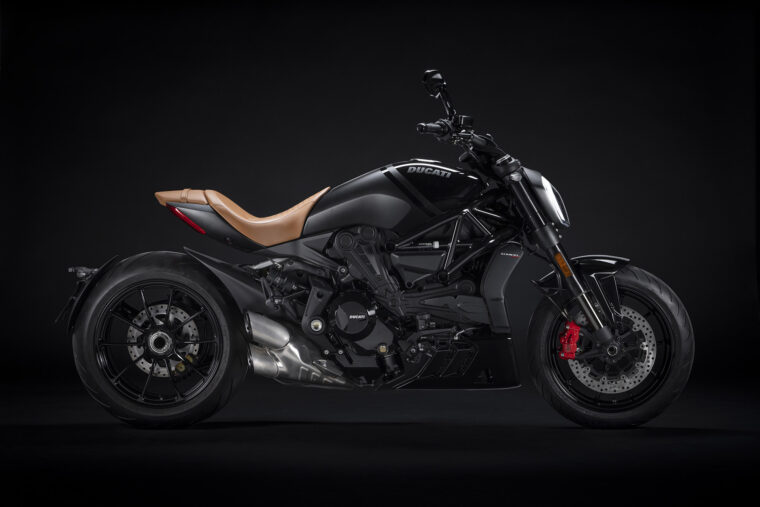 Ducati-XDiavel-Nera-2022- - 47