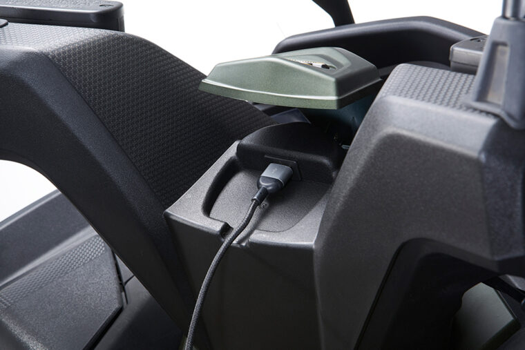 KYMCO-DTX-350-2022-29