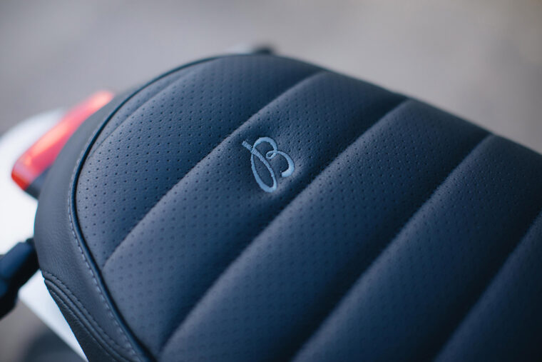 Triumph-Speed-Twin-Breitling-Edition-2022- - 10