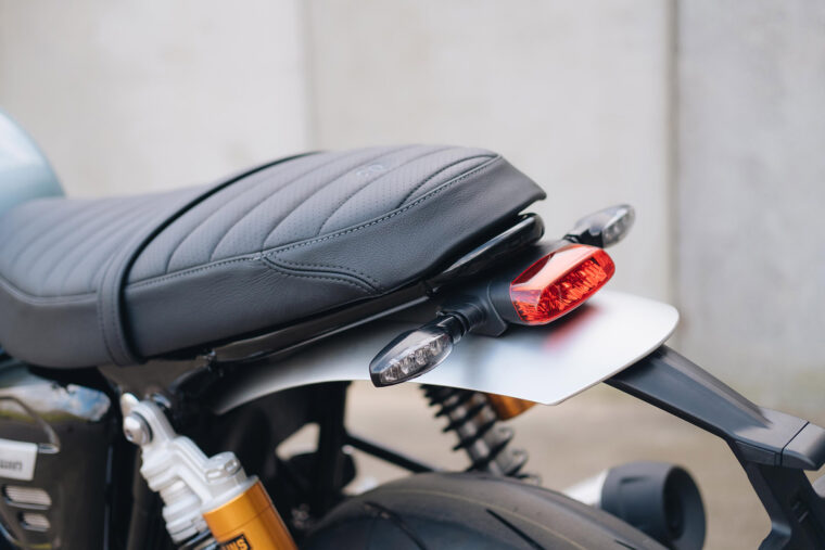 Triumph-Speed-Twin-Breitling-Edition-2022- - 8