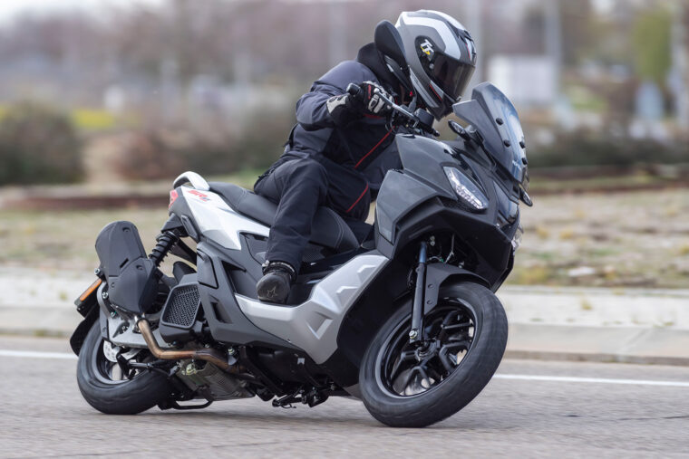 Aprilia-SR-GT-125-2022-opinion-prueba-6