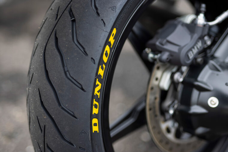 Dunlop-RoadSmart-4-IV-7