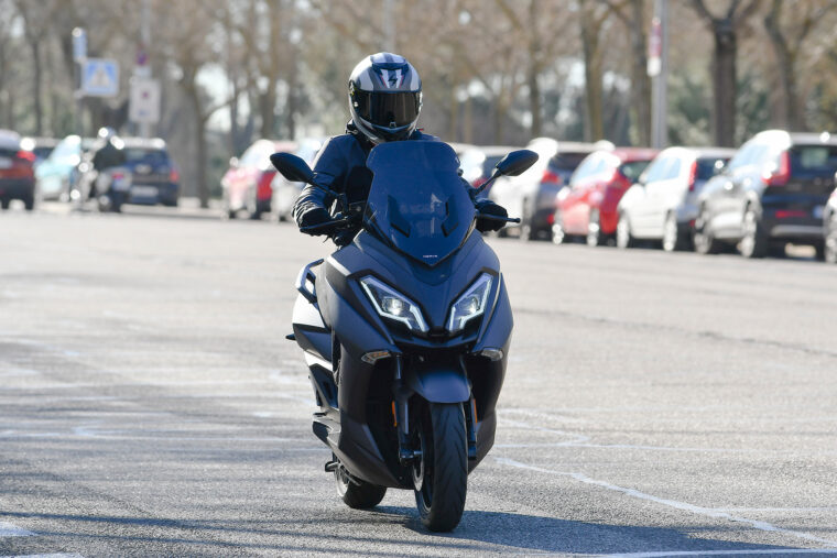 Nerva-EXE-scooter-electrico-carnet-A1-125-2