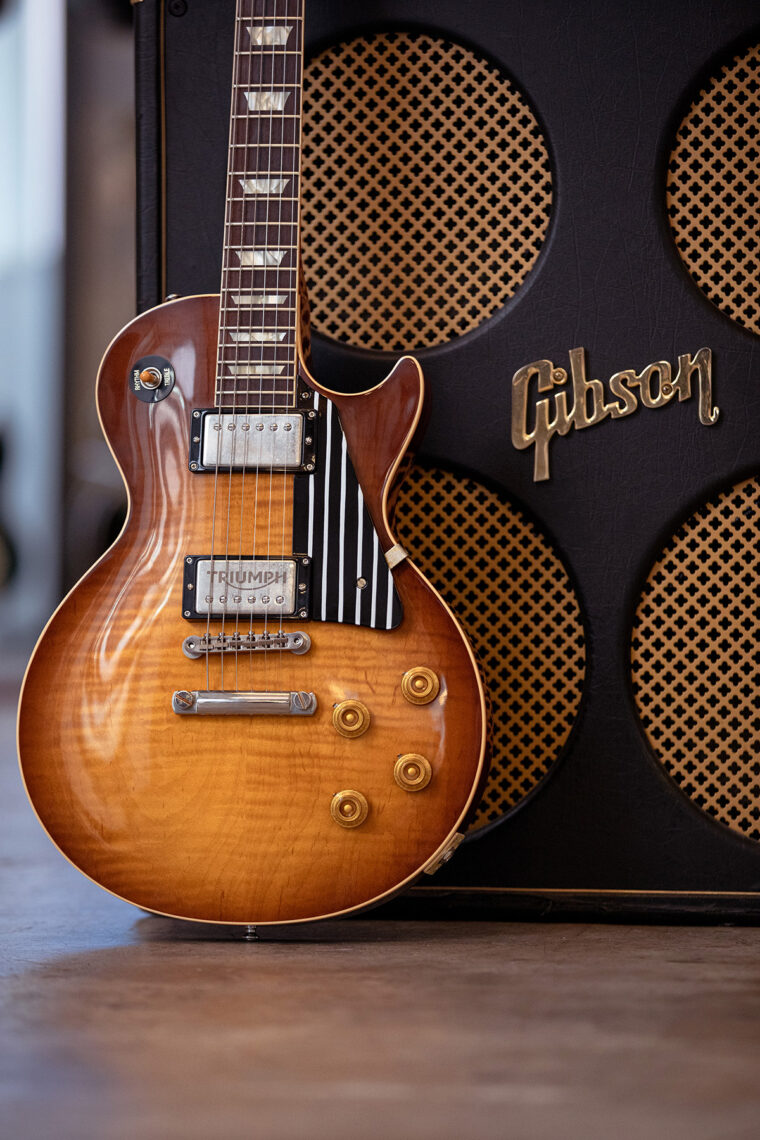 Triumph-T120-Gibson-Les-Paul-1959-Legends-21