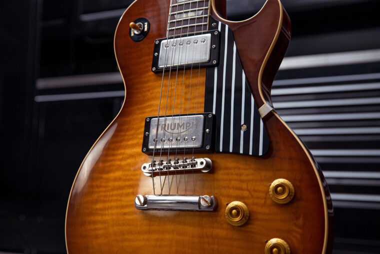 Triumph-T120-Gibson-Les-Paul-1959-Legends-25