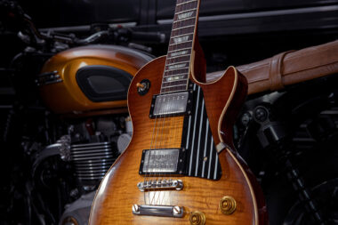 Triumph T120 Gibson Les Paul 1959 Legends 44