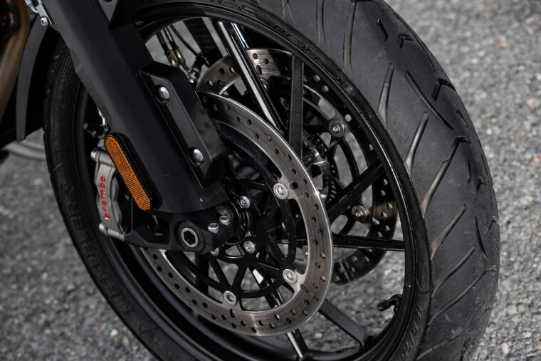 Triumph Tiger 1200 GT Explorer-13