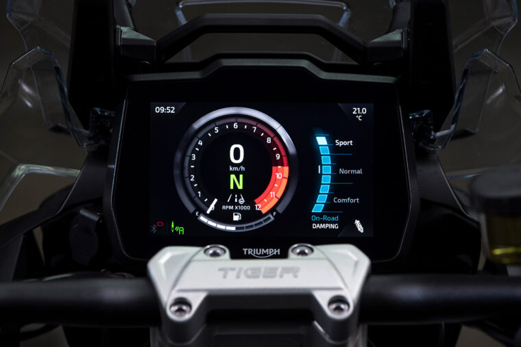 Triumph Tiger 1200 GT Pro-12